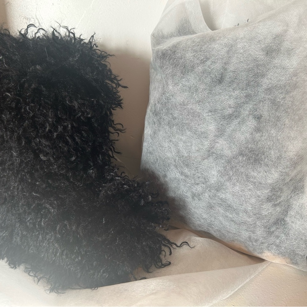 Azalea Wang Fluffy Black Faux Fur Boots - Picture 4 of 4